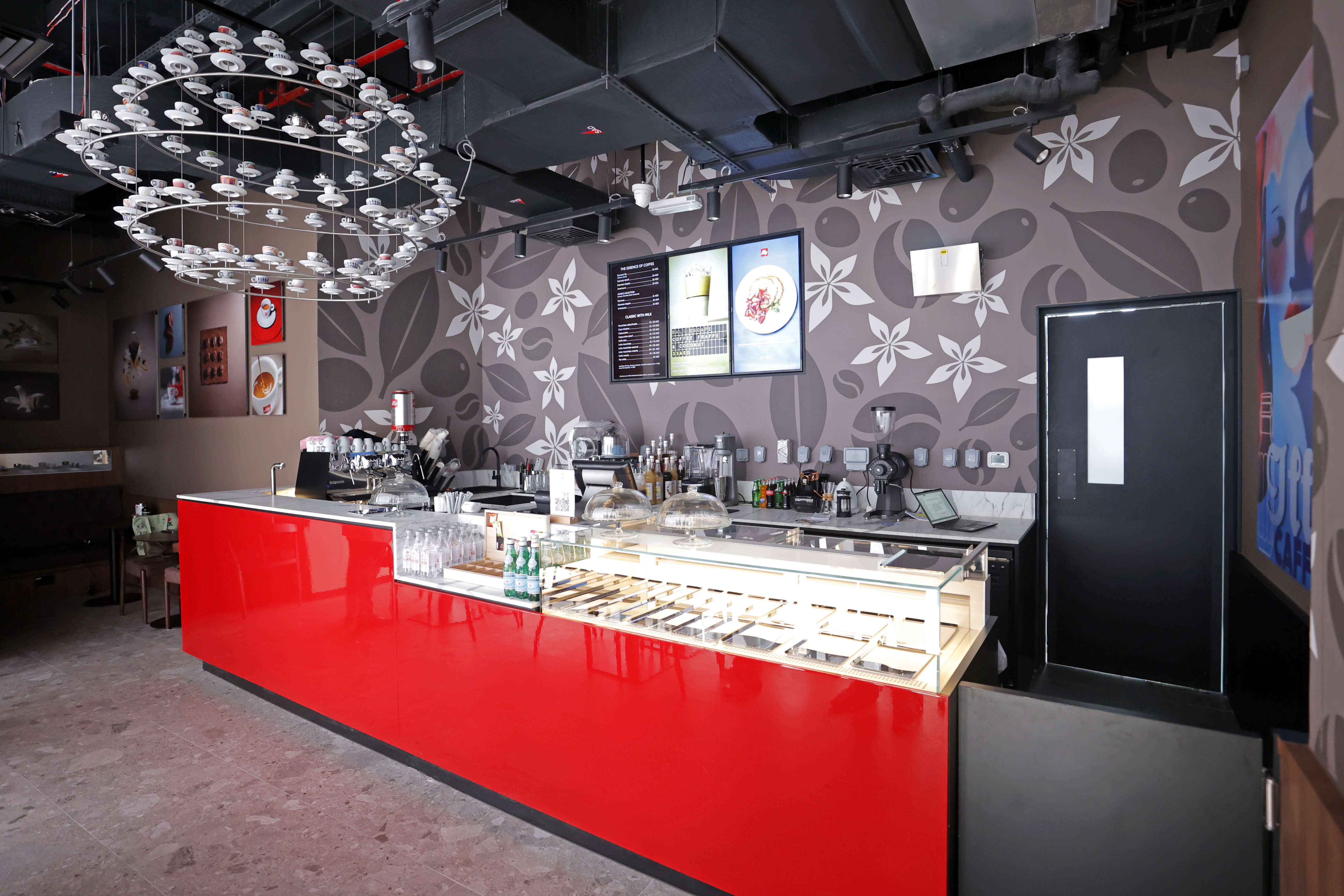 Illy gallery 4